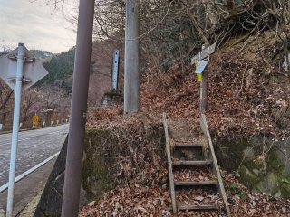 登山口