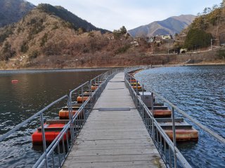 麦山浮橋